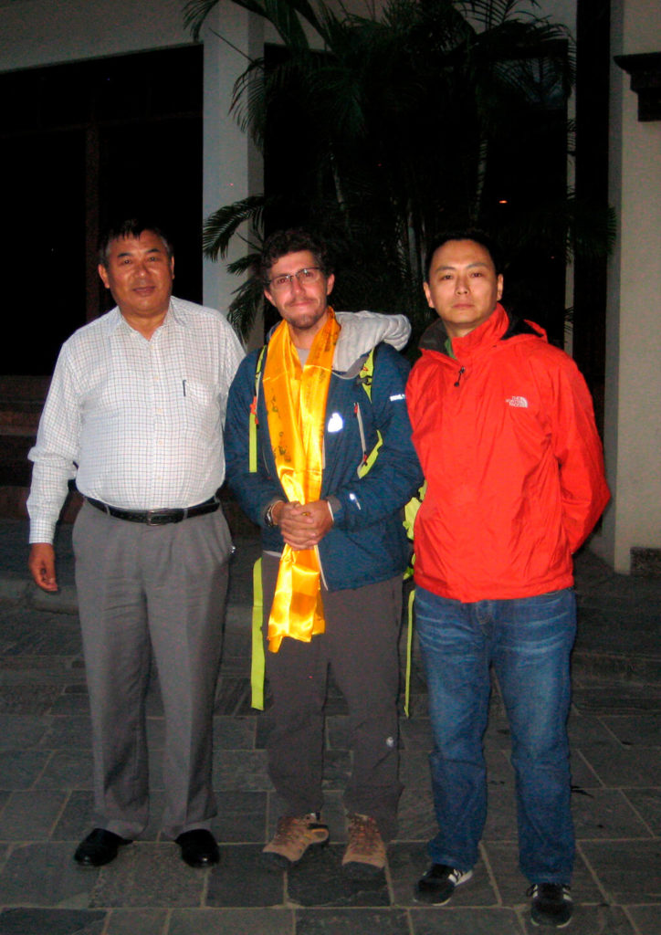 congratulations-international-everest-expedition-tibet-side-spring-5