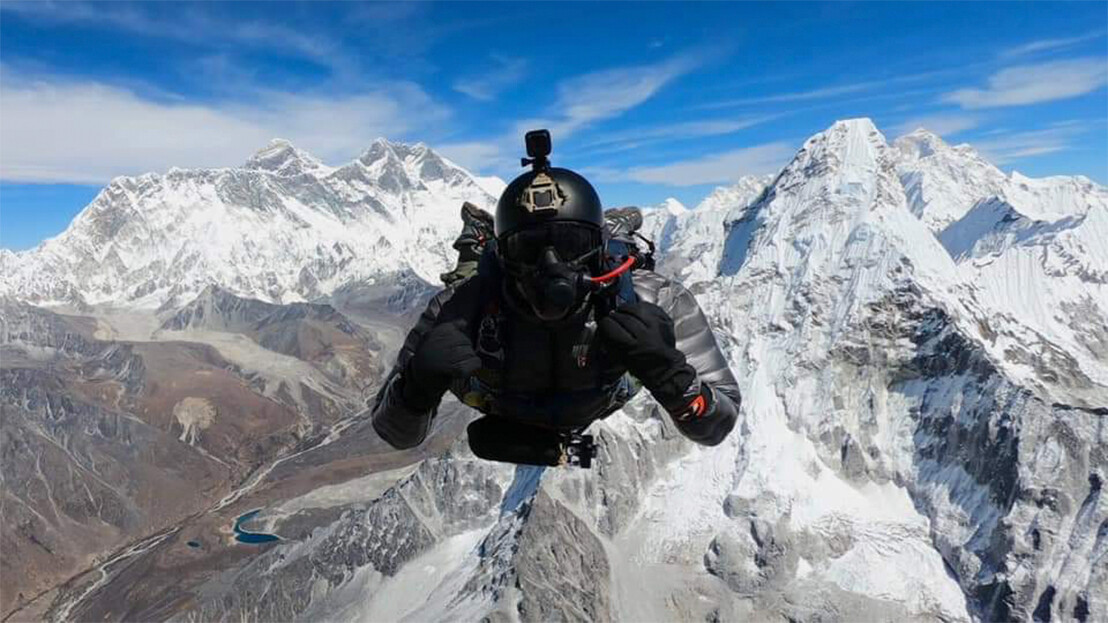 himalaya skydiving